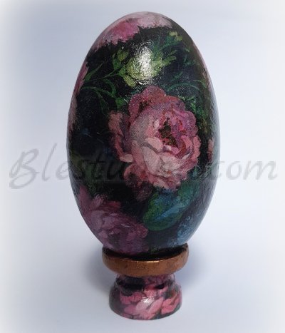 Huevo de cerámica decorativo 