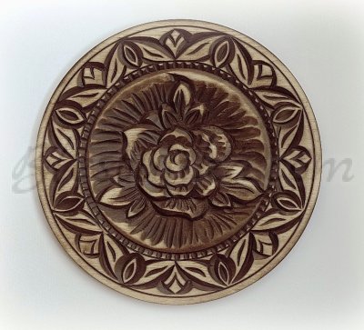 Декоративна дървена чиния "Роза" - дърворезба