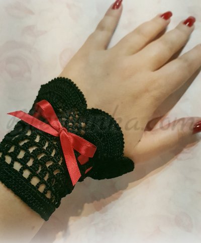 Crochet bracelets "Sisters" -  black