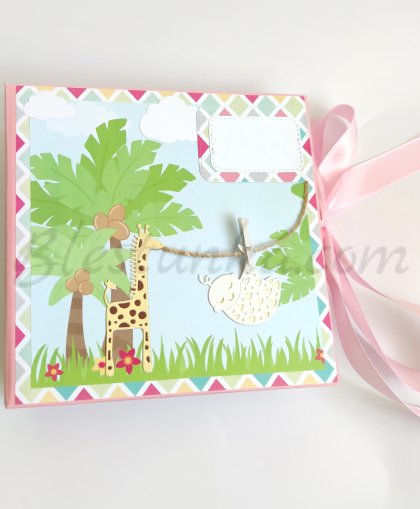 Baby diary album in pink 