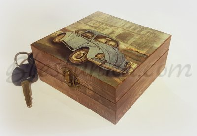 Дървена кутия за съкровища 