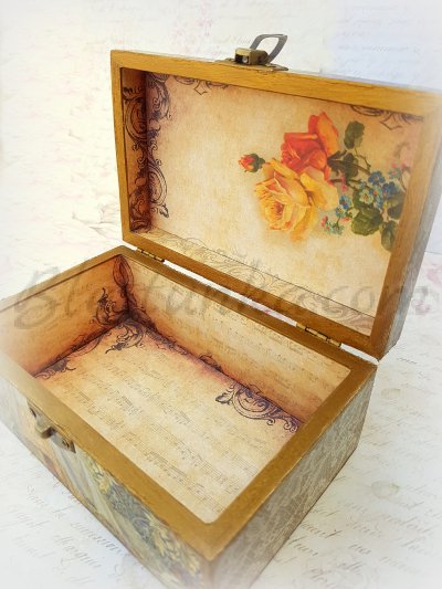Caja de madera para joyas "El regreso de la hermana pequeña" 