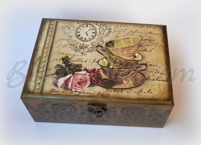 Дървена кутия за чай 