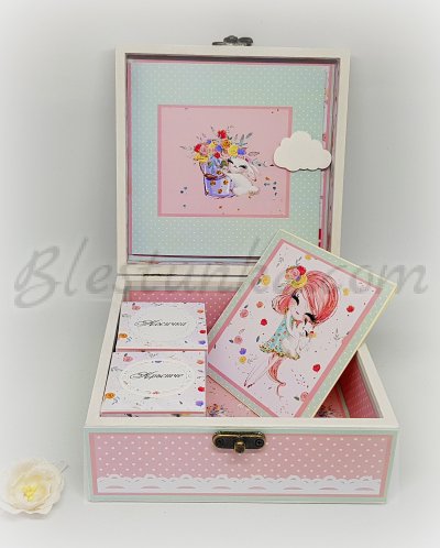 Baby`s Memories Box "The girl with the rabbit"