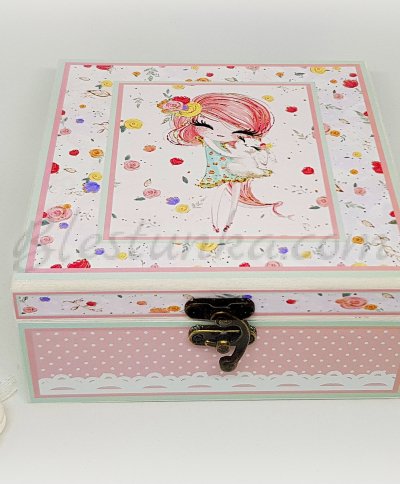Baby`s Memories Box "The girl with the rabbit"
