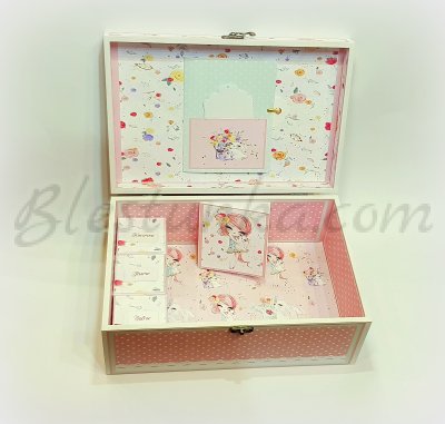 Baby`s Memories Box "The girl with the rabbit" - big