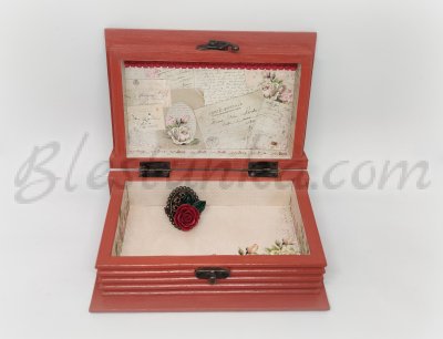 Дървена кутия за съкровища "Романтика" 