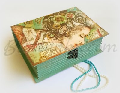 Wooden jewellery box "A sea story"