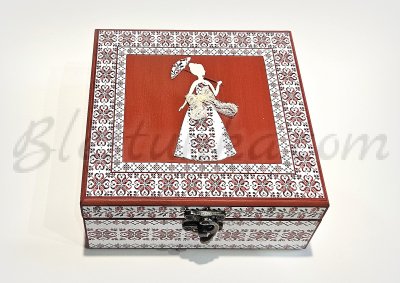 Caja de madera para joyas "Bordado"