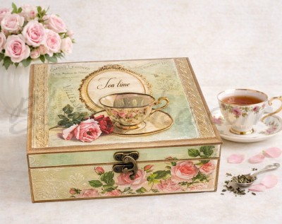 Wooden tea box "Roses"
